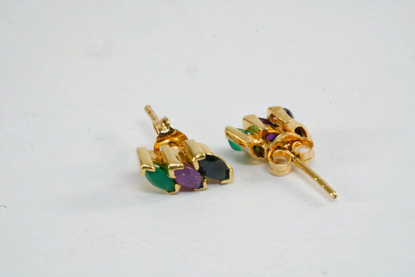 Boucles d'Oreilles Plaqué Or tricolore avec 3 pierres Emeraude, Rubis et Saphir Ma boutique