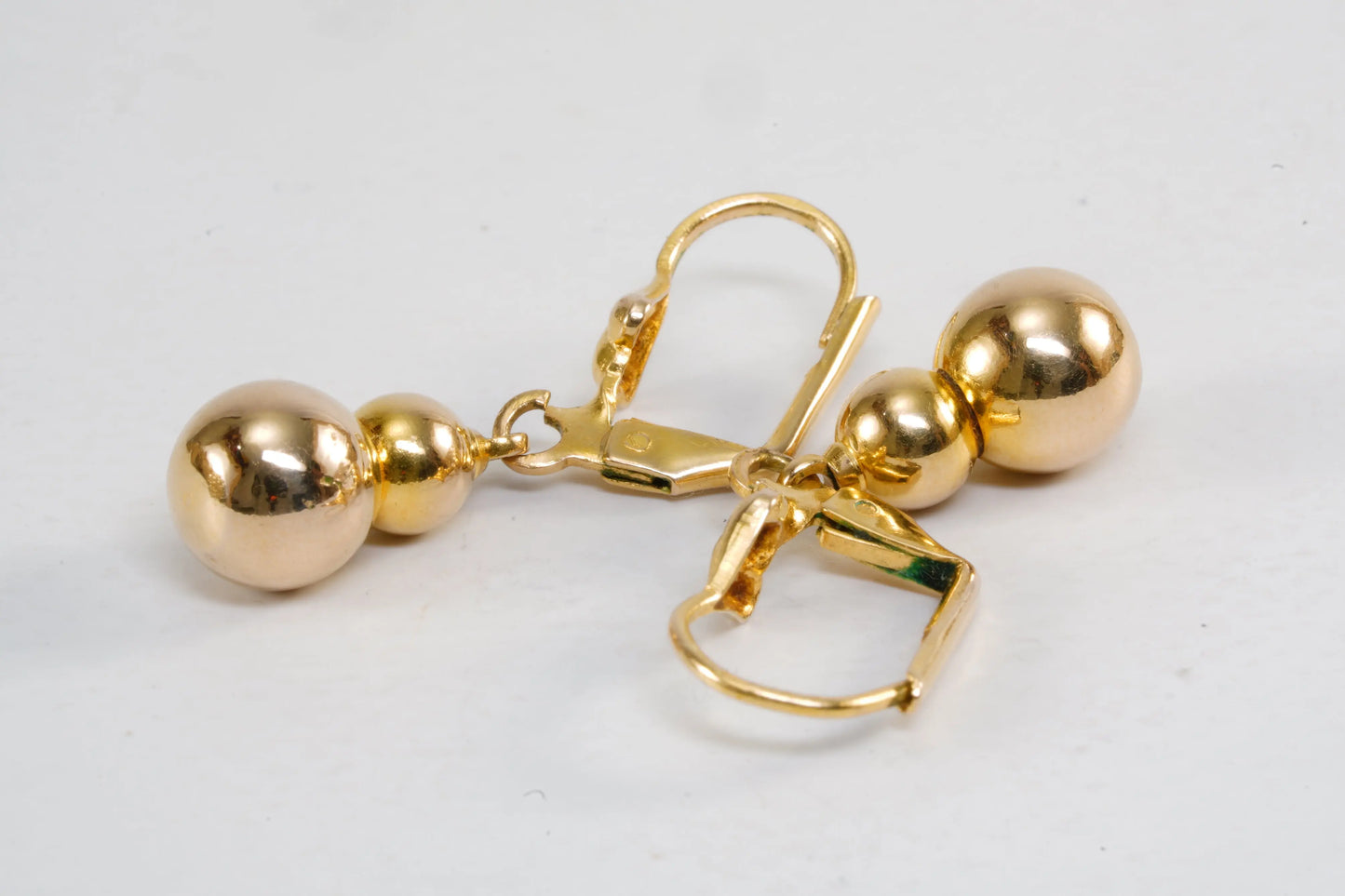 Boucles d'Oreilles dormeuses Plaqué Or avec boule Ma boutique