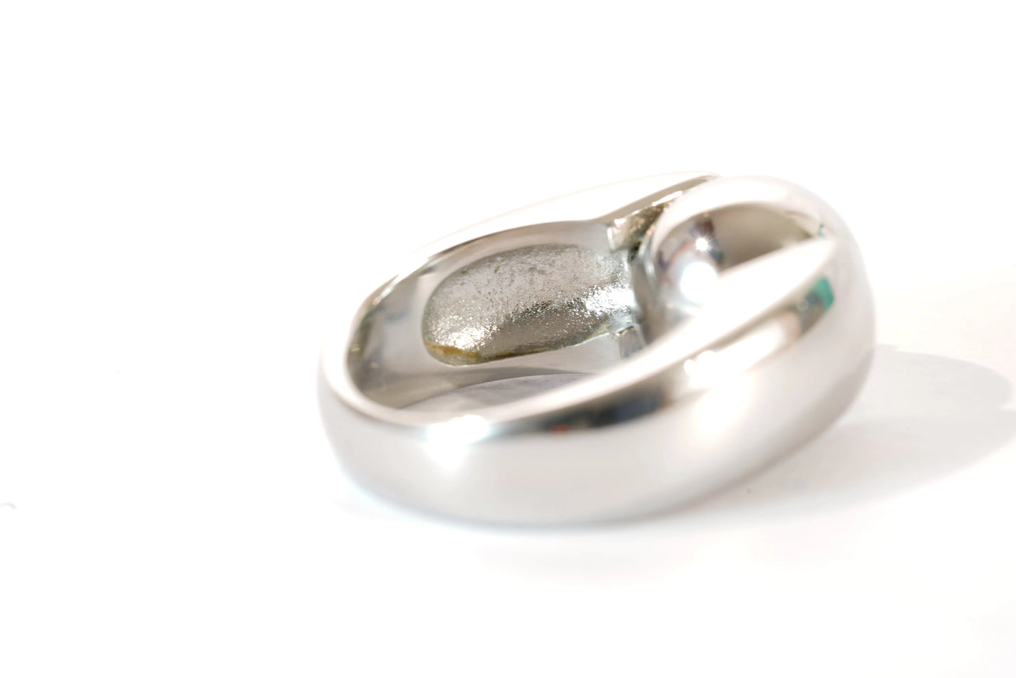Bague en acier avec boule Ma boutique