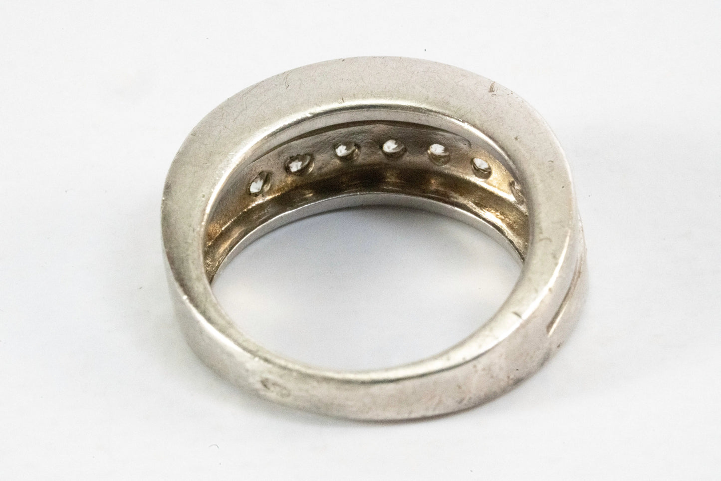 Bague en Argent avec petites pierres de Zirconium et petites pierres noires Ma boutique