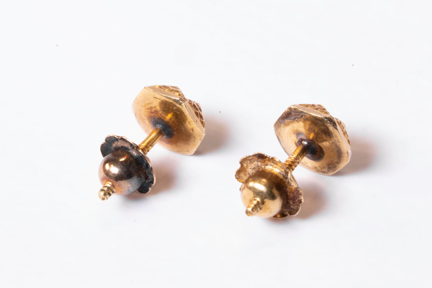 Boucles d'Oreilles clous Biseautées Géométriques Or Jaune 18K