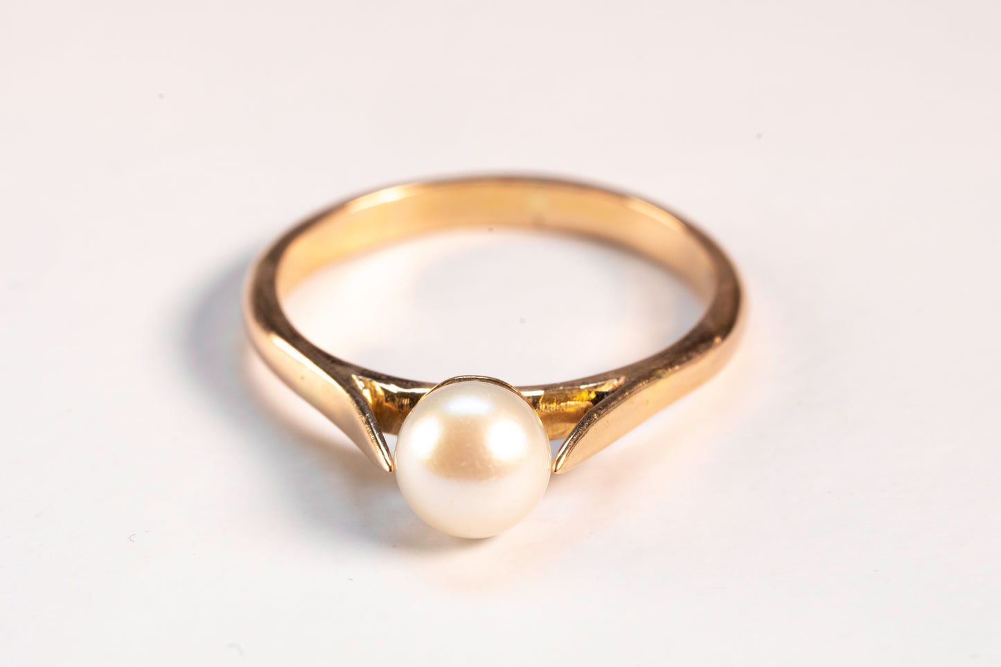 Bague Solitaire Or Jaune et Perle de Culture à Serti double