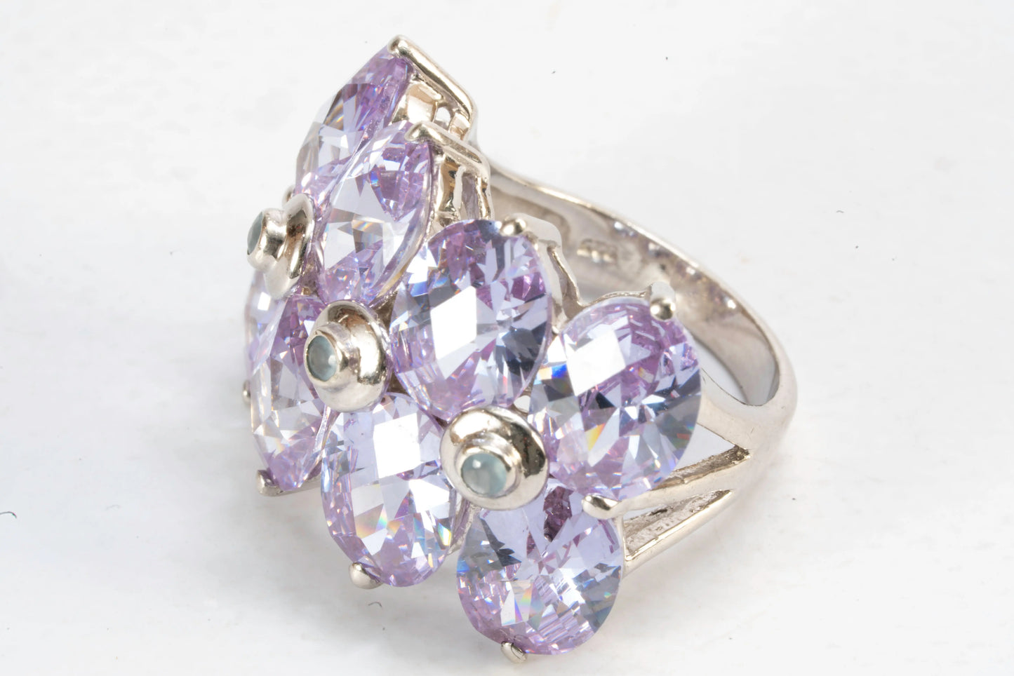 Bague en Argent avec pierres violettes de verre coloré Ma boutique
