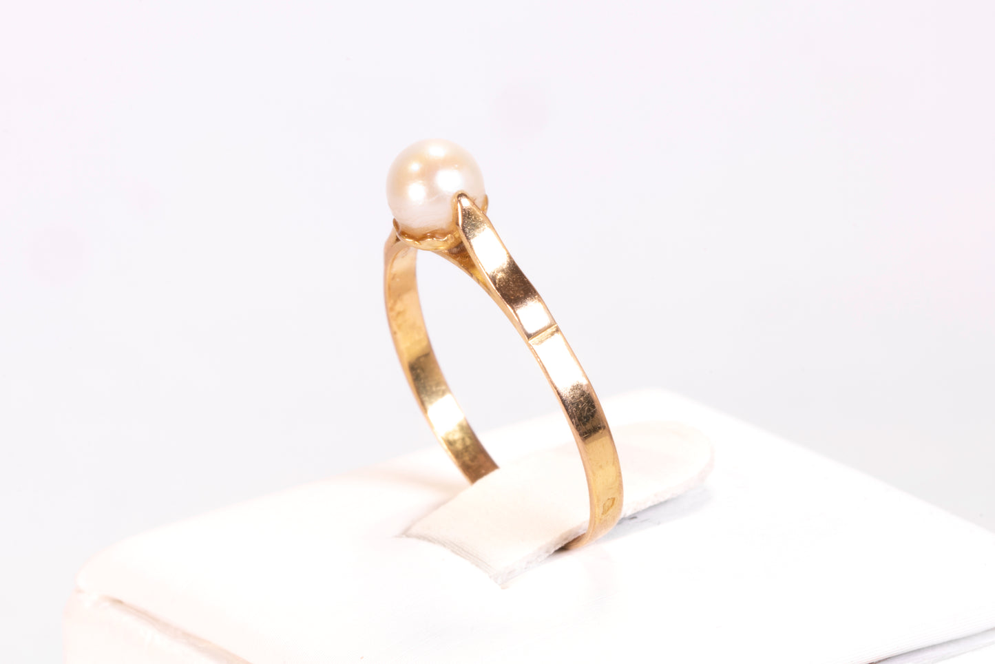 Bague Solitaire Perle de Culture Monture Classique Or 18K