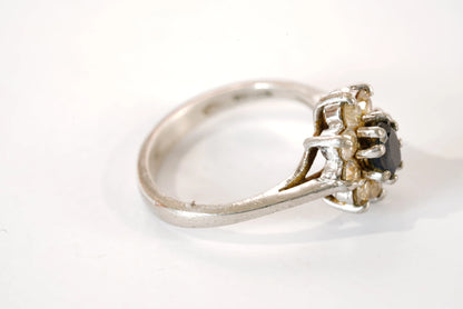 Solitaire forme Marguerite en Argent avec Saphir et Zirconium Ma boutique