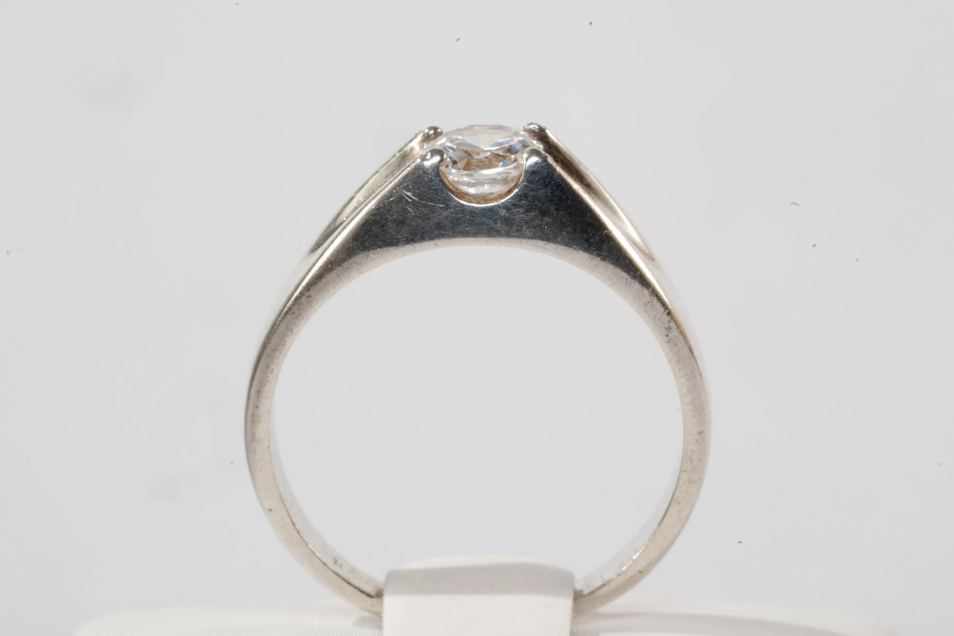 Solitaire en Argent avec pierre incrustée de Zirconium Ma boutique