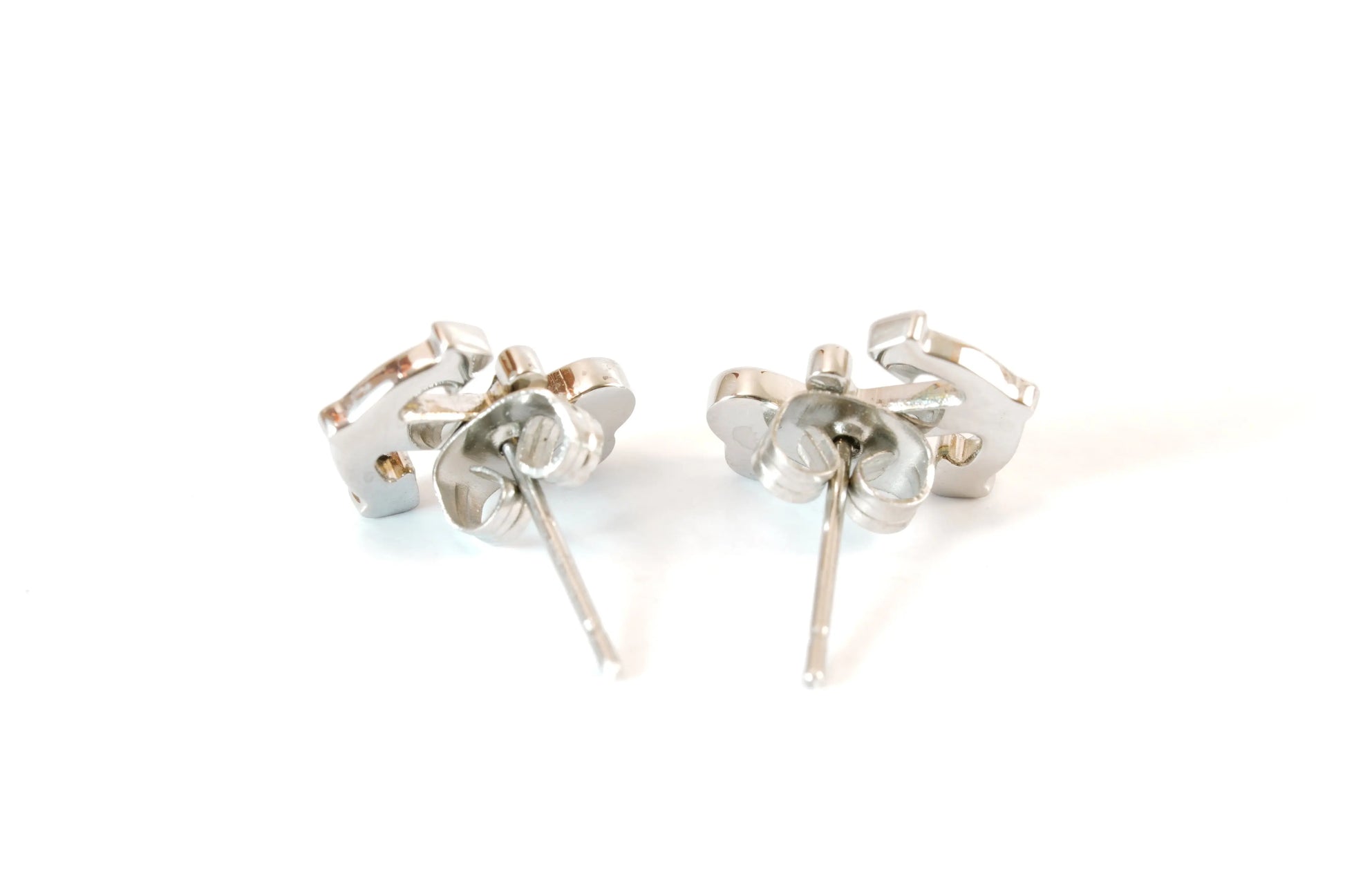 Boucles d'oreilles en Argent forme ancre de marque GUESS avec petites pierres Zirconium Ma boutique