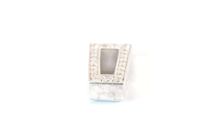 Pendentif rectangulaire avec pierre de nacre entourée de fines pierres de Zirconium Ma boutique