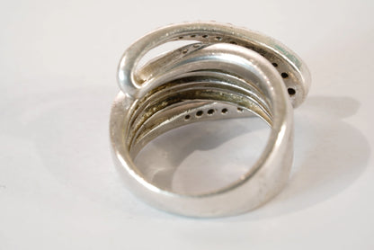 Bague motif avec pierres de Zirconium blanches et noires Ma boutique