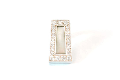 Pendentif rectangulaire avec pierre de nacre entourée de fines pierres de Zirconium Ma boutique