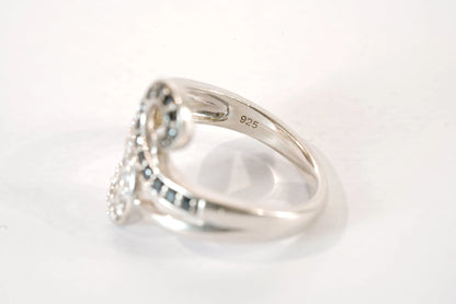 Bague motif avec pierres de Zirconium blanches et noires Ma boutique