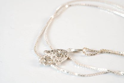 Collier en Argent avec pendentif main de fatma Ma boutique