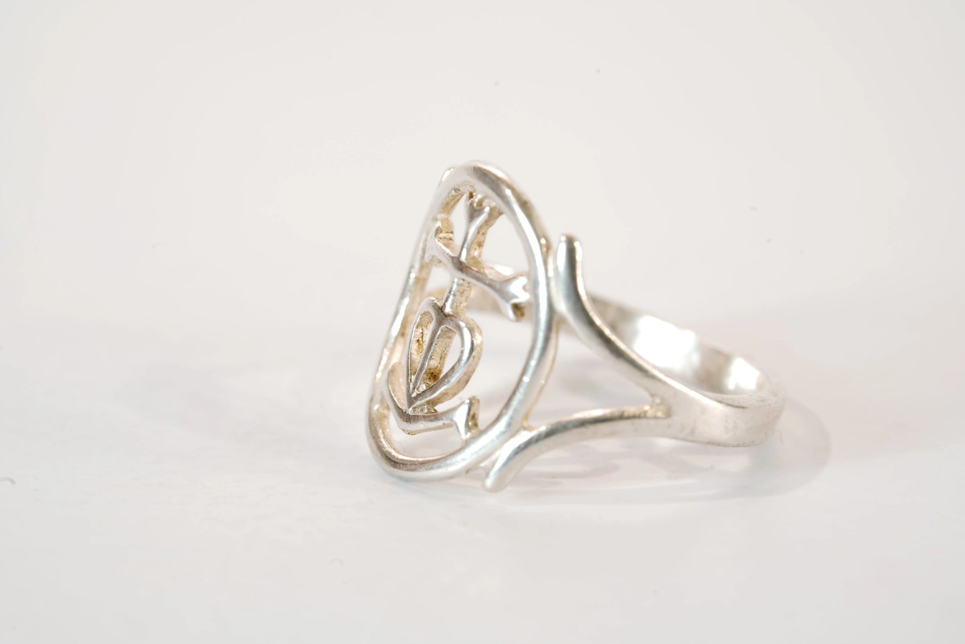 Bague ronde en Argent avec symboles Ma boutique