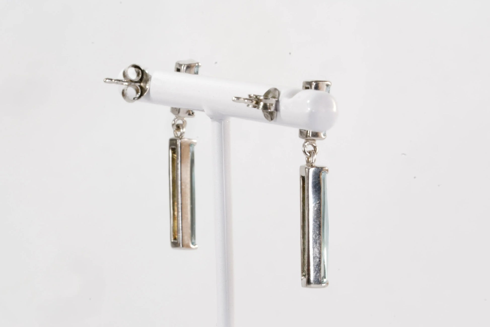 Boucles d'oreilles pendantes en Argent de forme rectangle avec verre coloré bleu Ma boutique