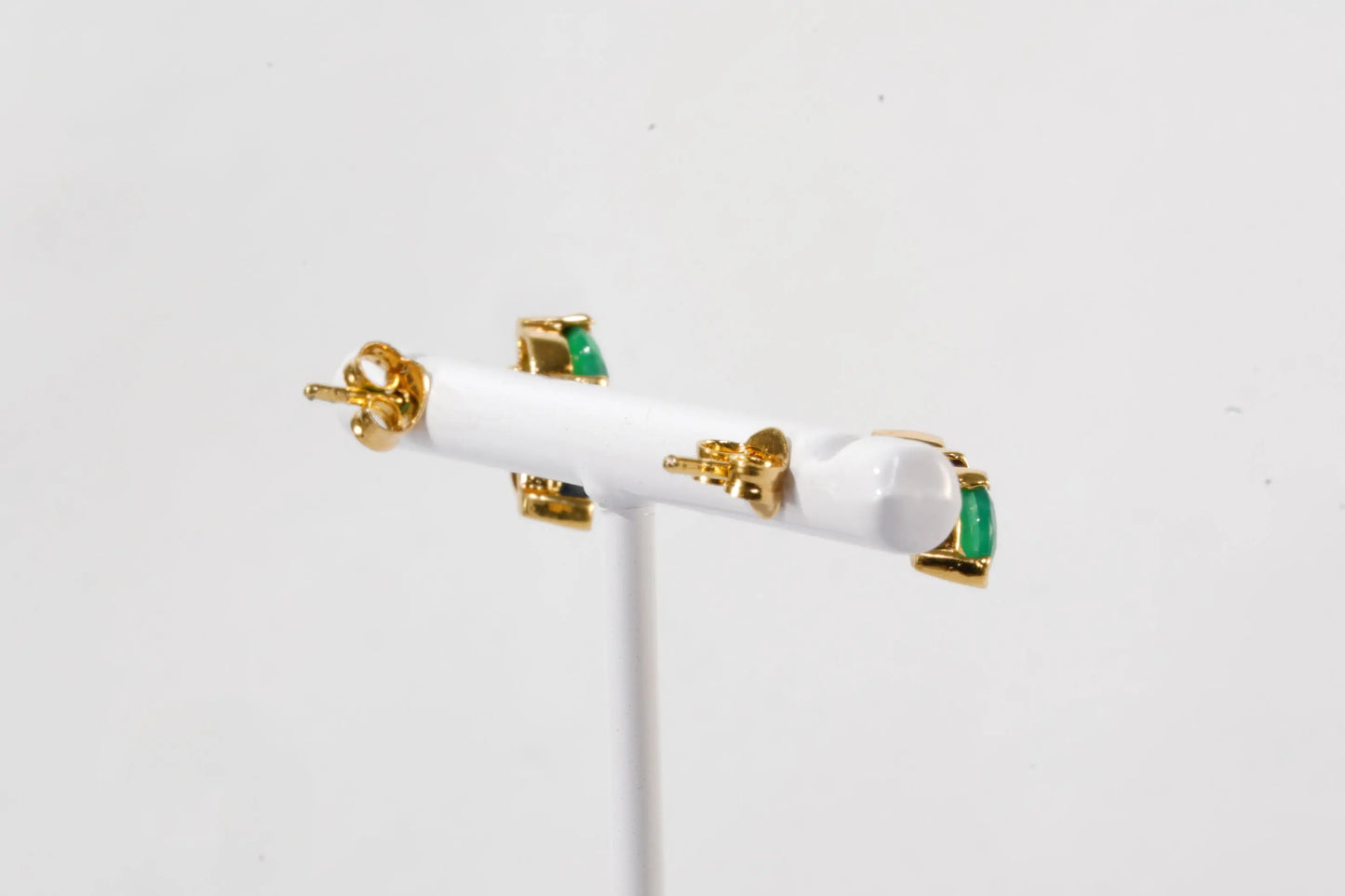 Boucles d'Oreilles Plaqué Or tricolore avec 3 pierres Emeraude, Rubis et Saphir Ma boutique