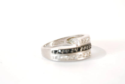Bague en Argent avec pierres de Zirconium blanches et noires Ma boutique