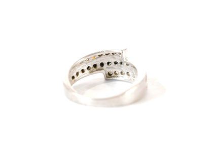 Bague en Argent avec pierres de Zirconium blanches et noires Ma boutique