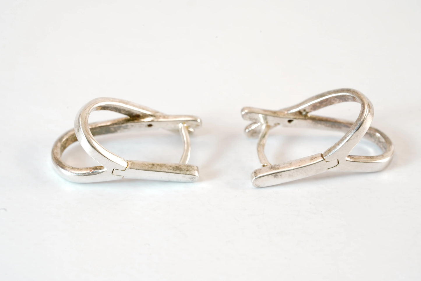 Boucles d'oreilles croisées en Argent avec petites pierres Zirconium Ma boutique