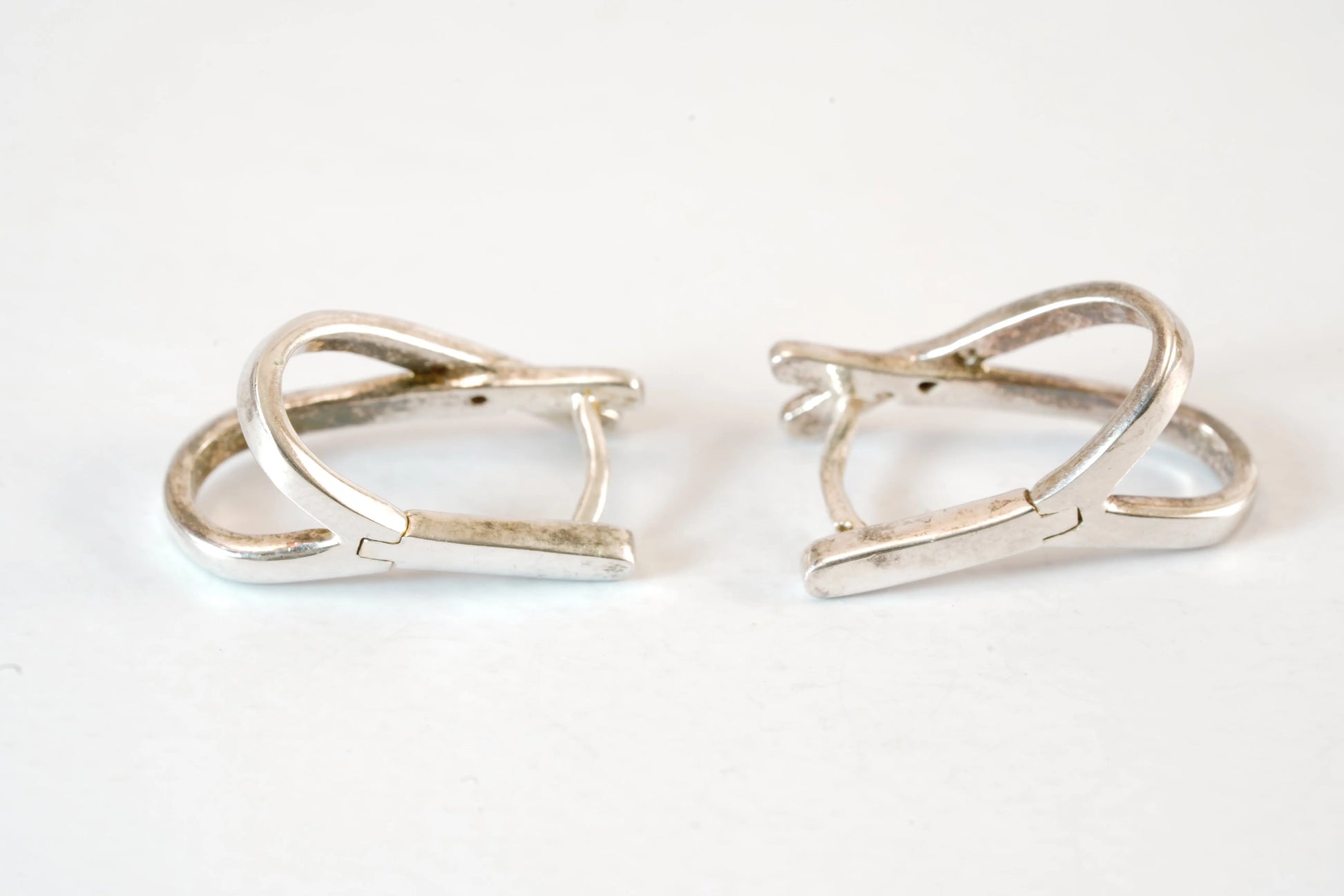 Boucles d'oreilles croisées en Argent avec petites pierres Zirconium Ma boutique