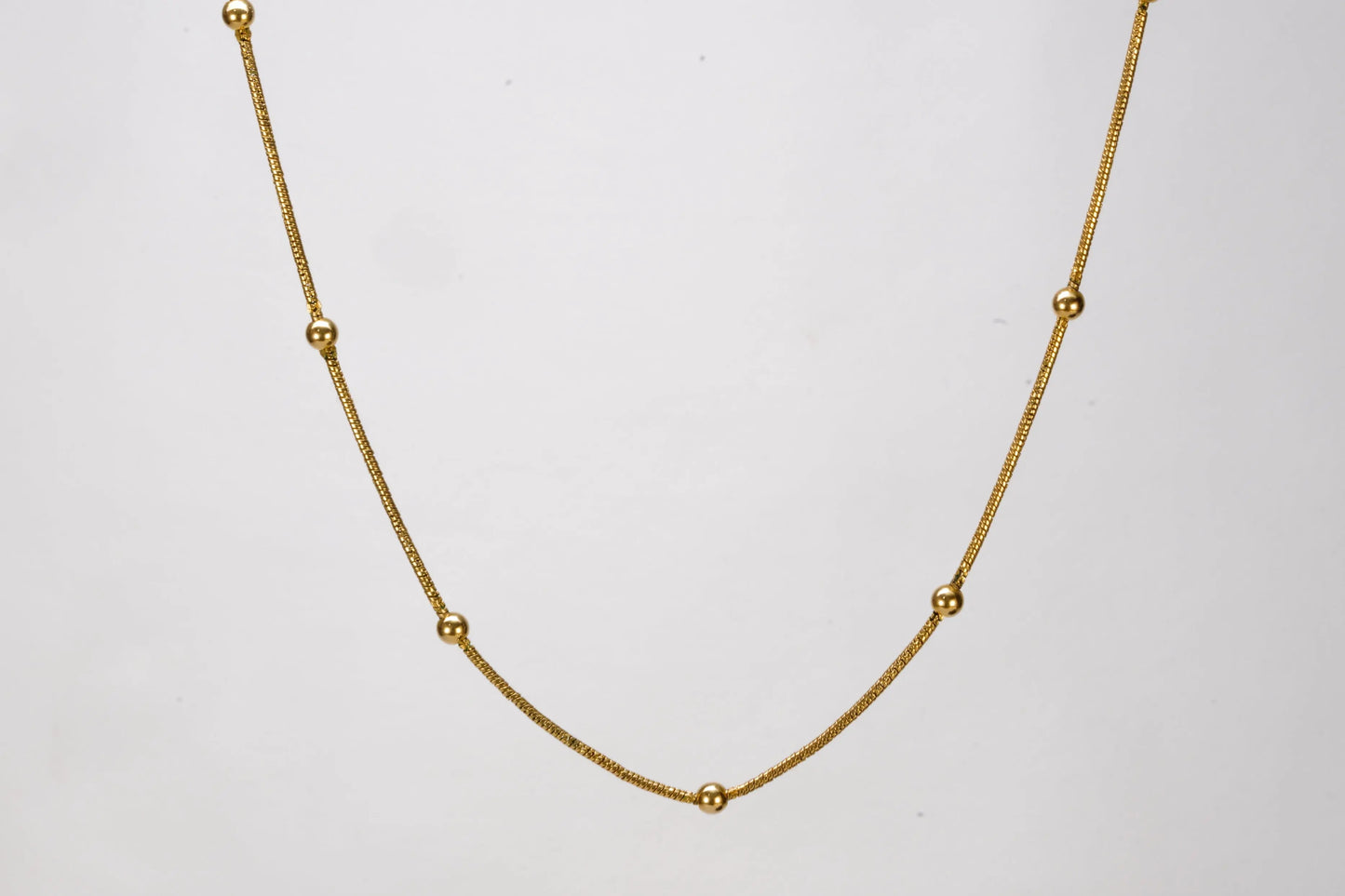 Collier Plaqué Or maille serpent boules Ma boutique