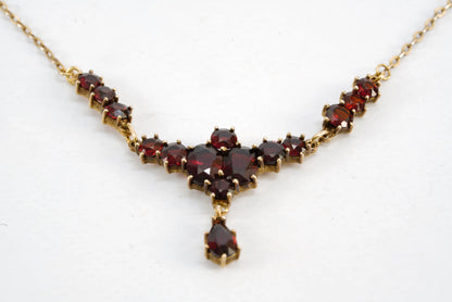 Collier en Plaqué Or et base en Argent et avec pierres de Grenat Ma boutique