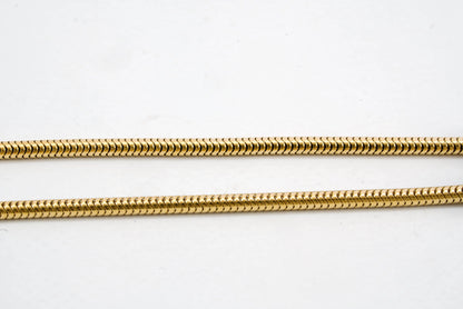 Collier en plaqué or JOURDAN avec motifs humains entrelacés Ma boutique