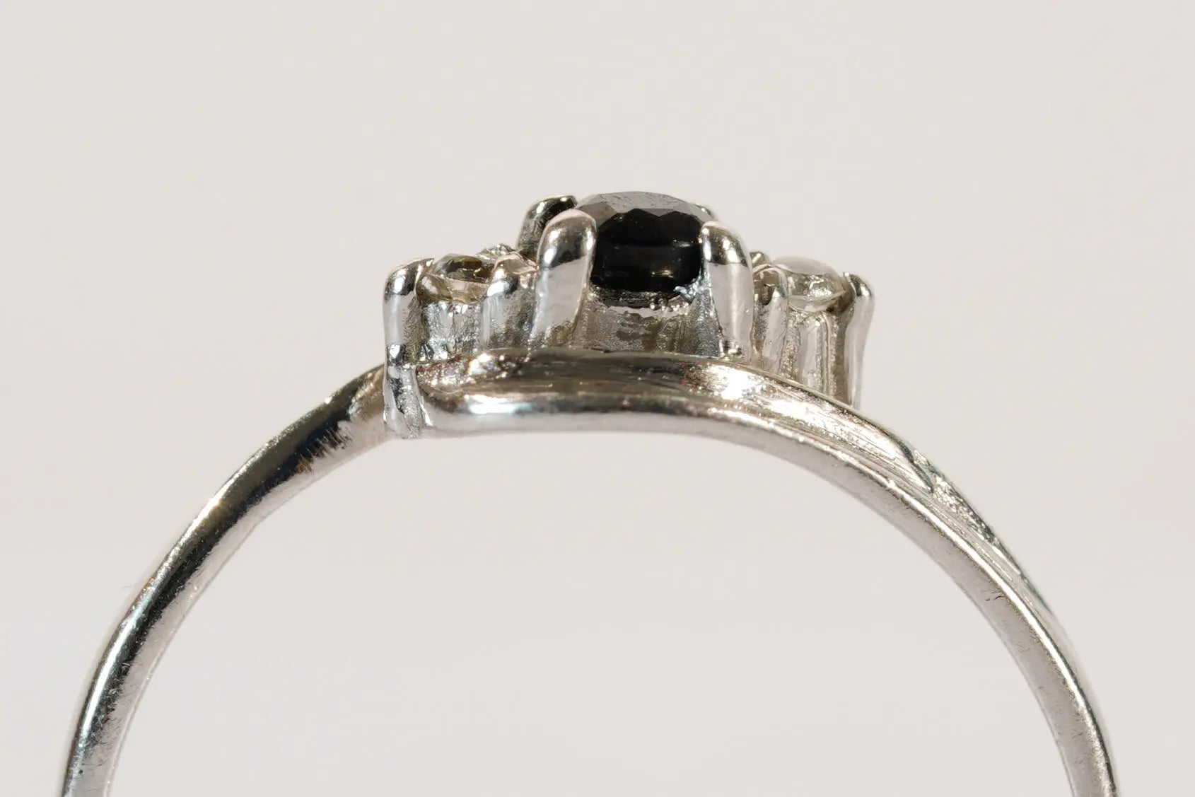 Bague en Argent avec Pierres Saphir et Zirconium Ma boutique