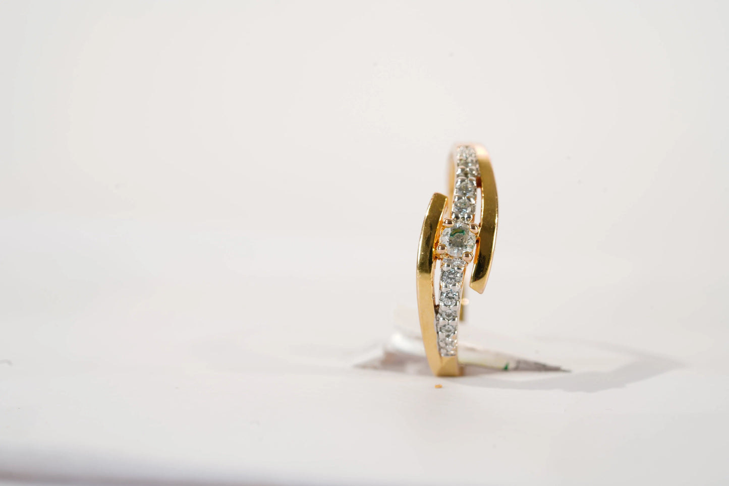 Bague croisée en plaqué Or avec pierres Zirconium Ma boutique