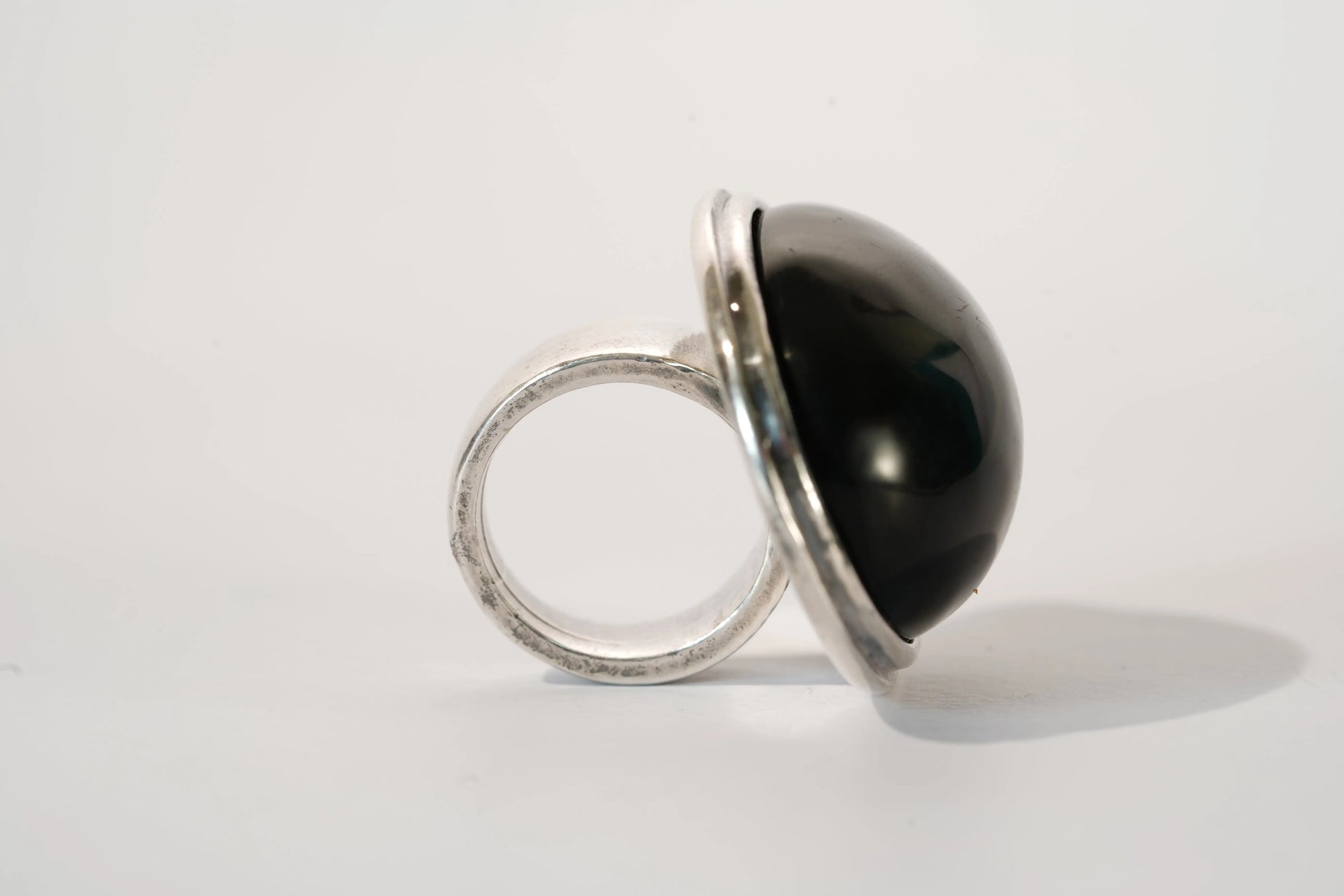 Bague large en Argent avec pierre noire Ma boutique