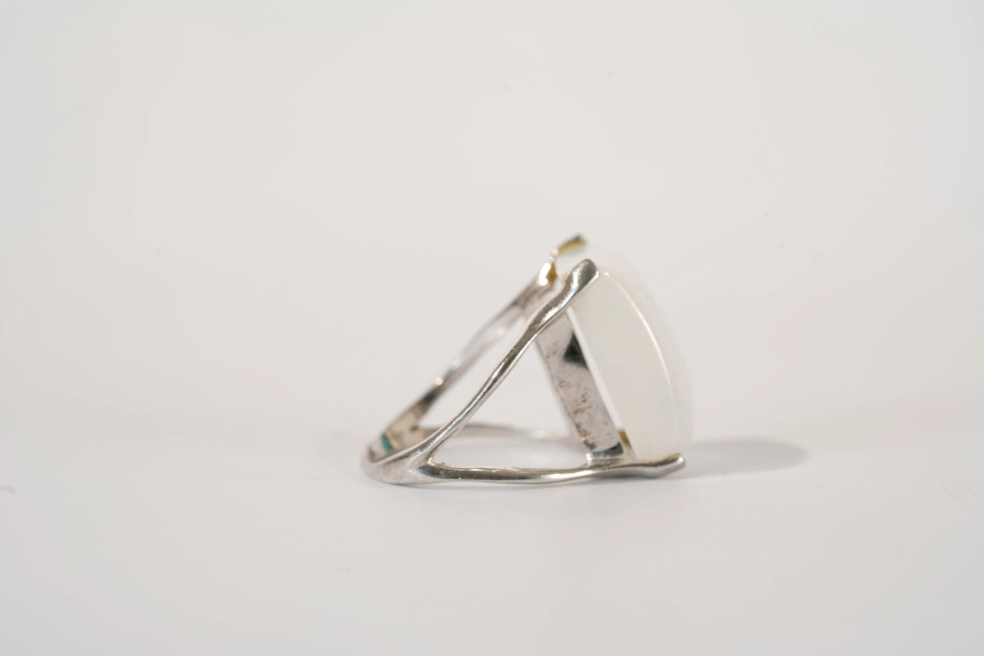 Bague fine en Argent avec large Pierre de Lune Ma boutique