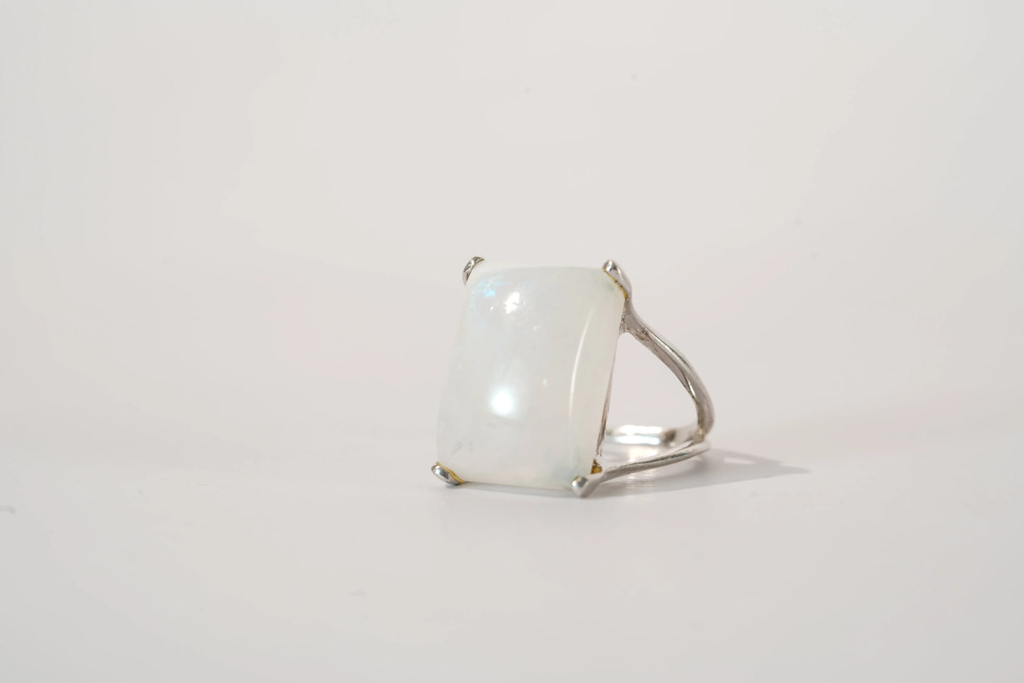 Bague fine en Argent avec large Pierre de Lune Ma boutique