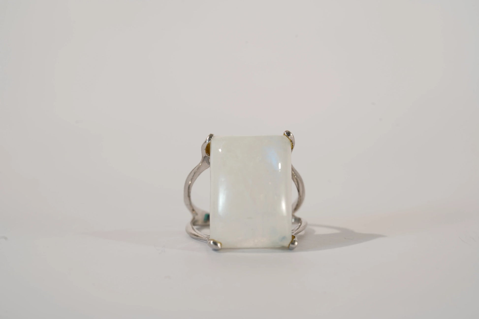 Bague fine en Argent avec large Pierre de Lune Ma boutique