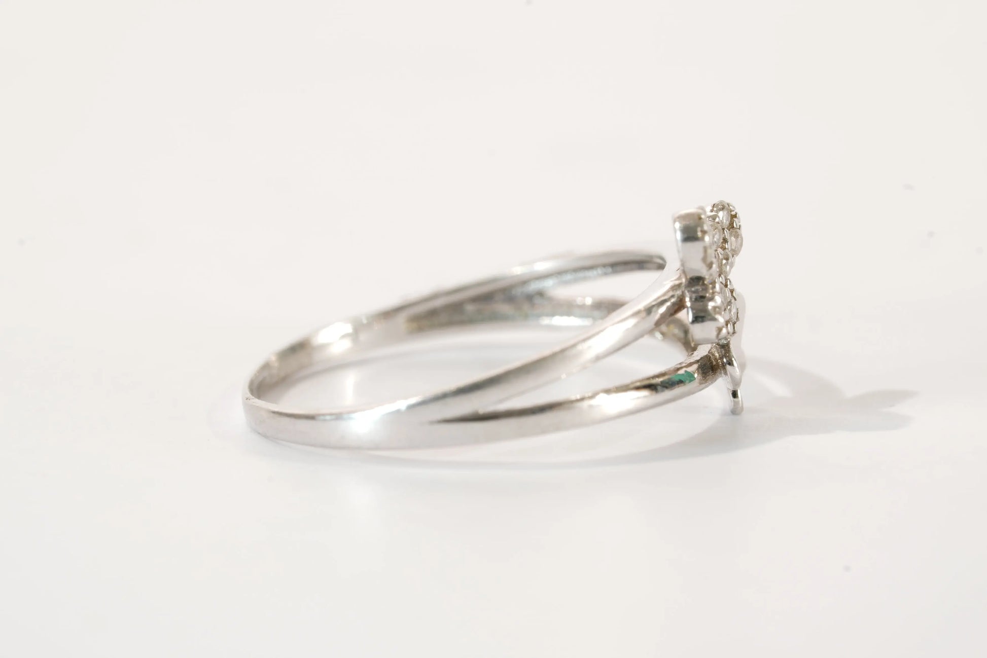Bague fine en Argent pierre de Zirconium avec motifs papillon Ma boutique