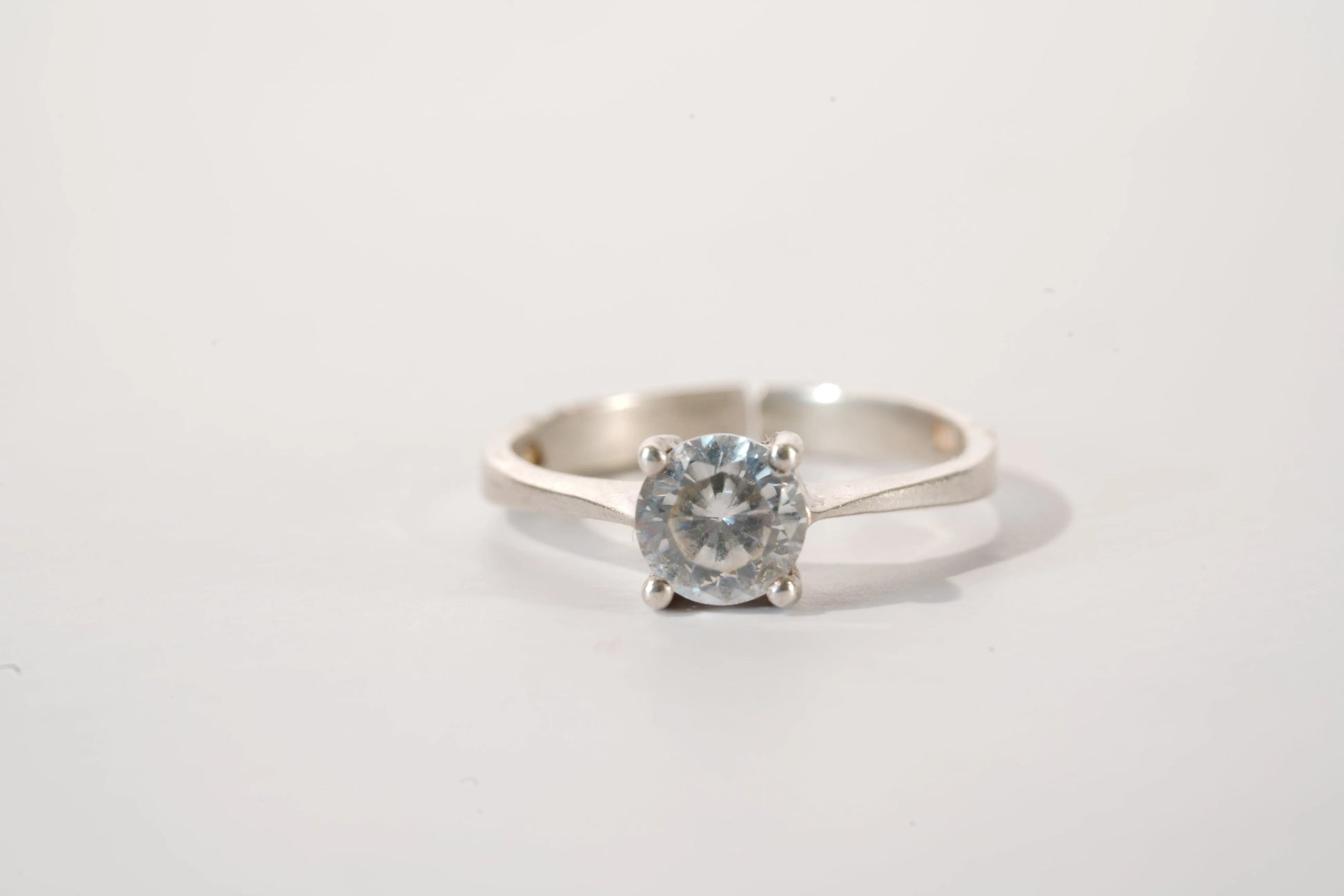 Solitaire ajustable en Argent avec pierre de Zirconium Ma boutique