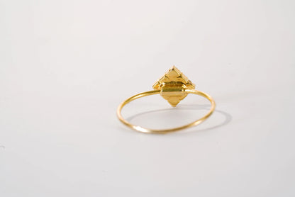 Bague fine en plaqué Or avec pierres Zirconium et Saphir Ma boutique