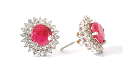 Boucle d'oreilles type Clou en Argent avec Rubis entouré de pierres de Zirconium Ma boutique