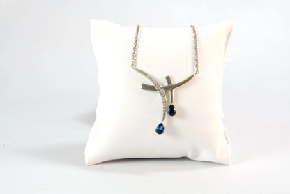 Collier en Argent avec pendentif avec pierres de Zirconium et pierres bleues Ma boutique