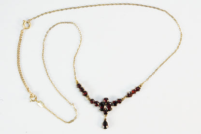 Collier en Plaqué Or et base en Argent et avec pierres de Grenat Ma boutique