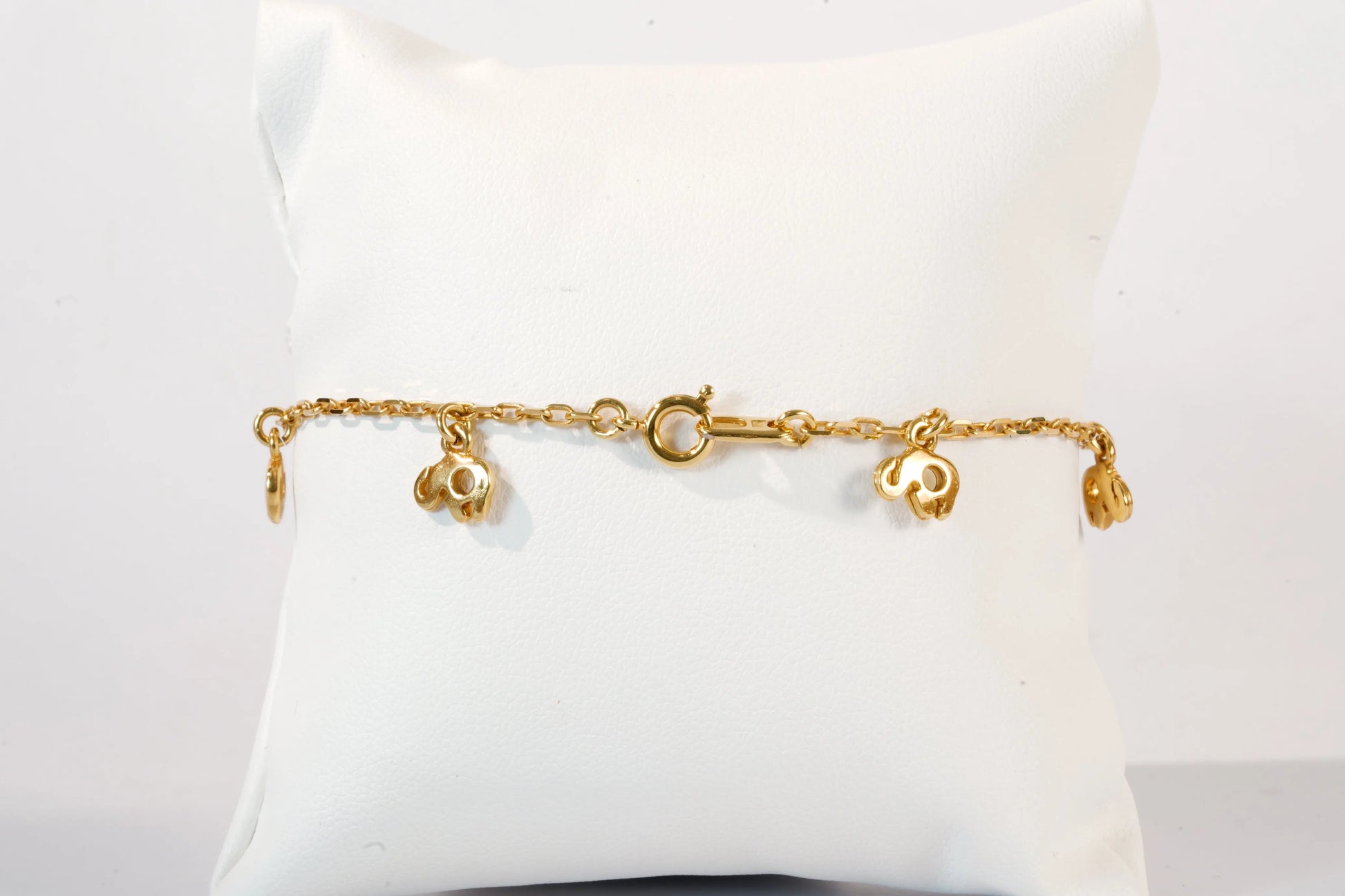 Bracelet fin en Plaqué Or avec petits pendentifs éléphants Ma boutique