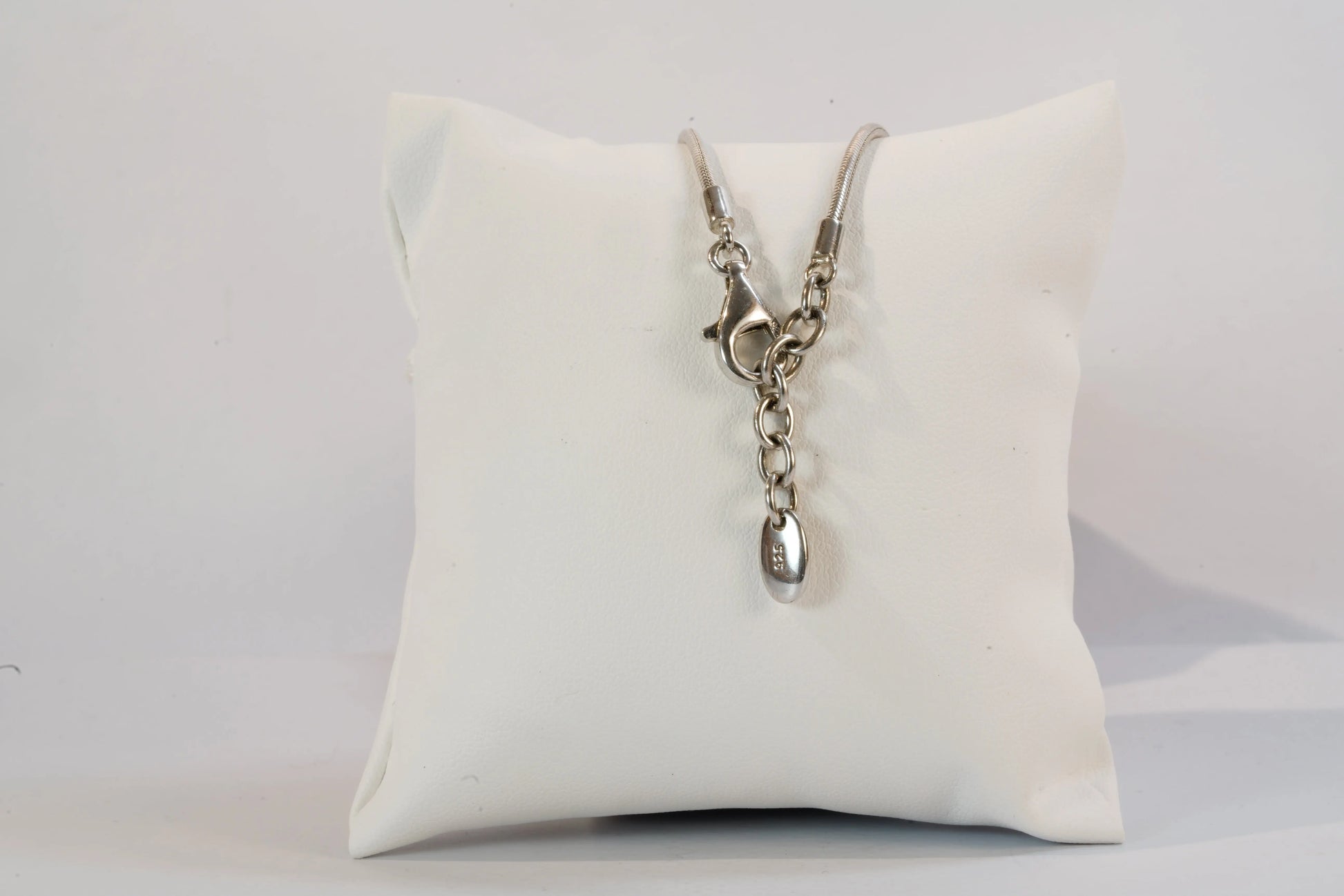 Collier en Argent avec pendentif indépendant avec pierre Bleue style Topaze et chaîne maille serpent Ma boutique