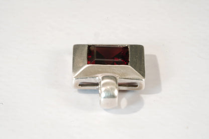 Pendentif carré en Argent avec pierre de Grenat Ma boutique