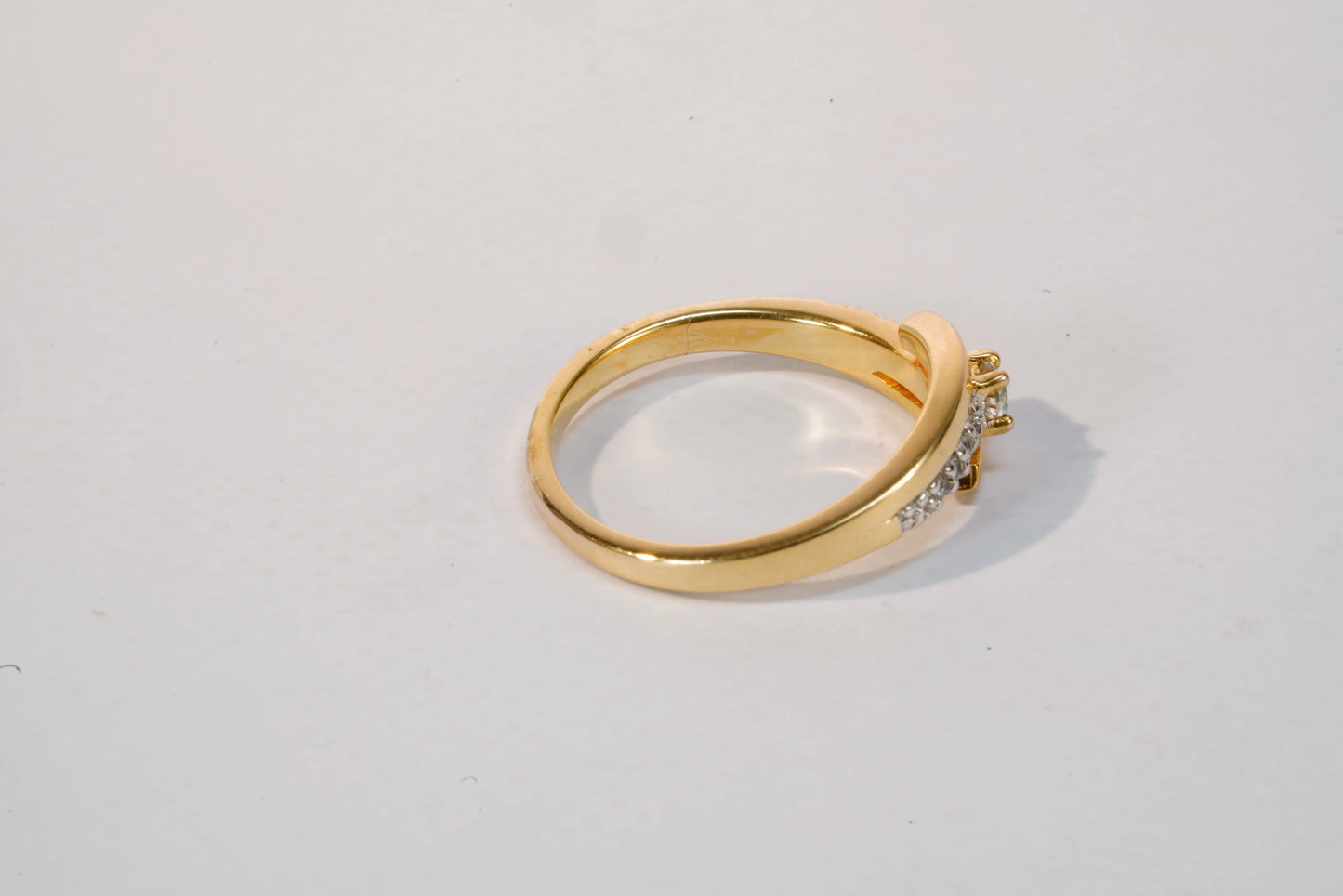 Bague croisée en plaqué Or avec pierres Zirconium Ma boutique