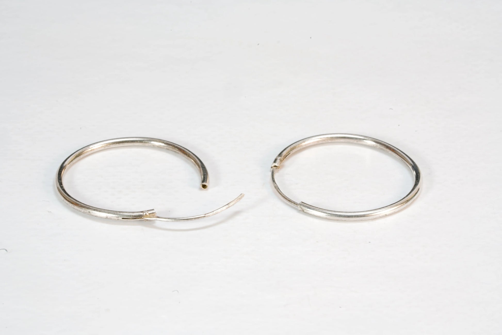 Boucles d'oreilles créoles fines en Argent Ma boutique