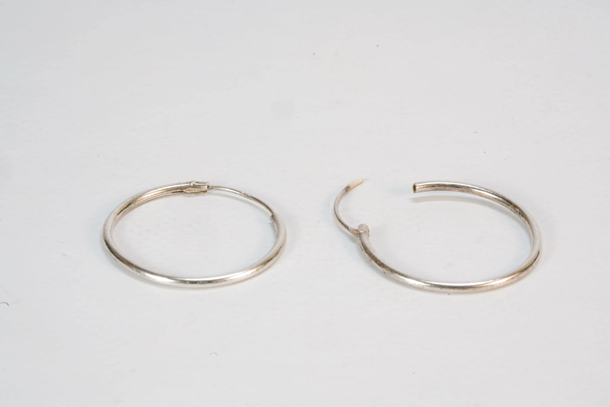 Boucles d'oreilles créoles fines en Argent Ma boutique