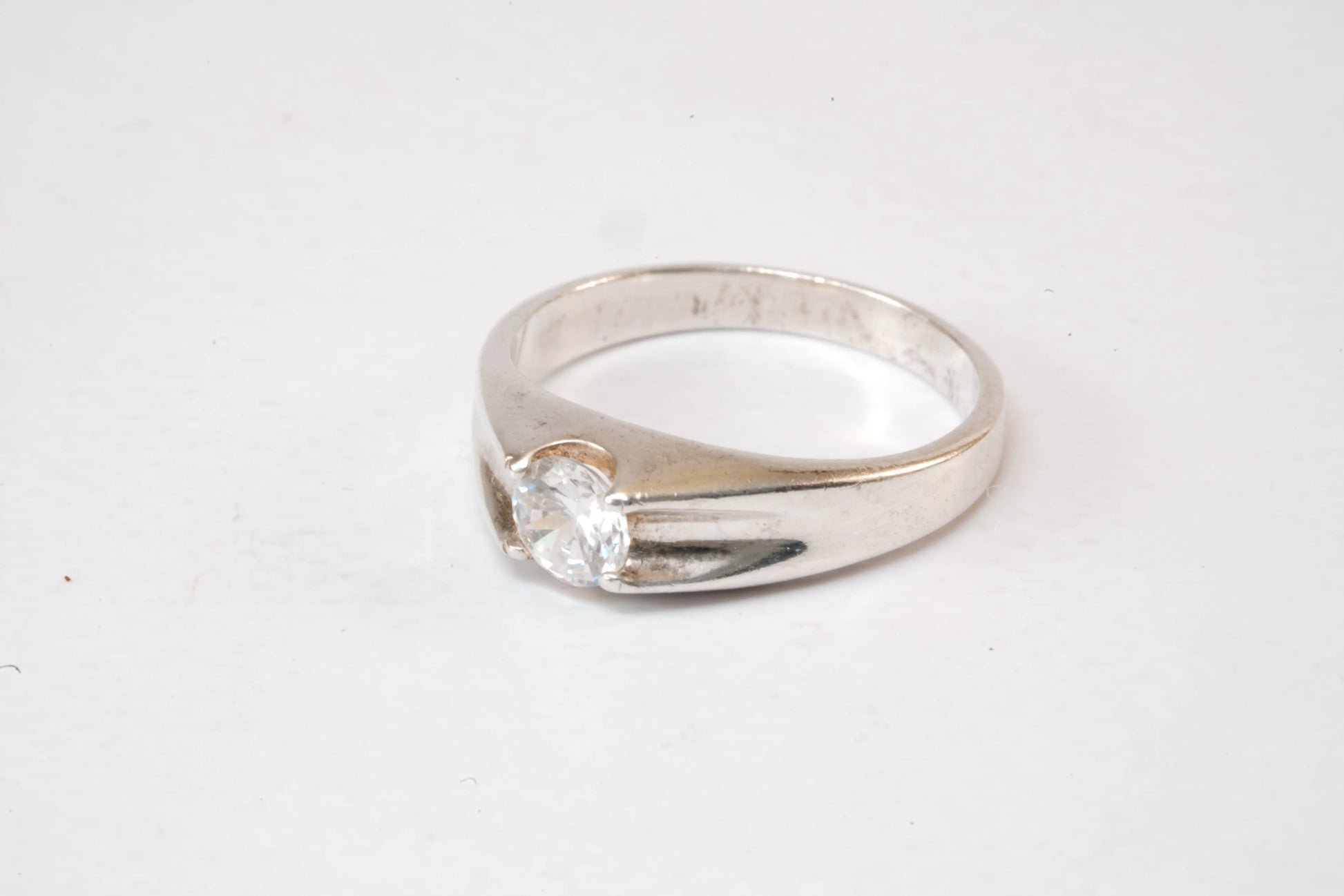 Solitaire en Argent avec pierre incrustée de Zirconium Ma boutique