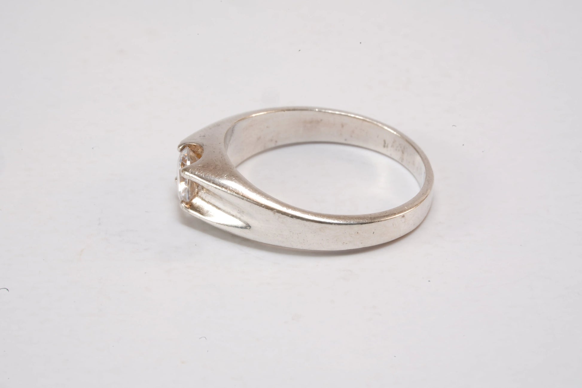 Solitaire en Argent avec pierre incrustée de Zirconium Ma boutique