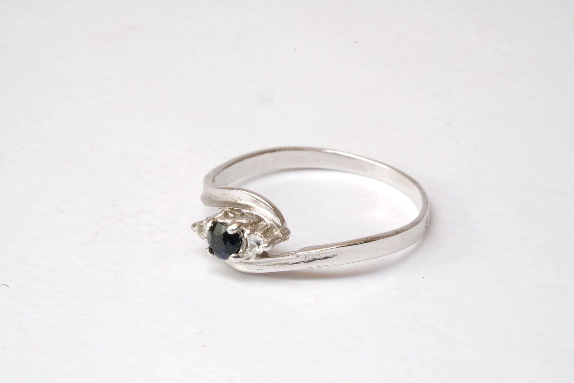 Bague en Argent avec Pierres Saphir et Zirconium Ma boutique