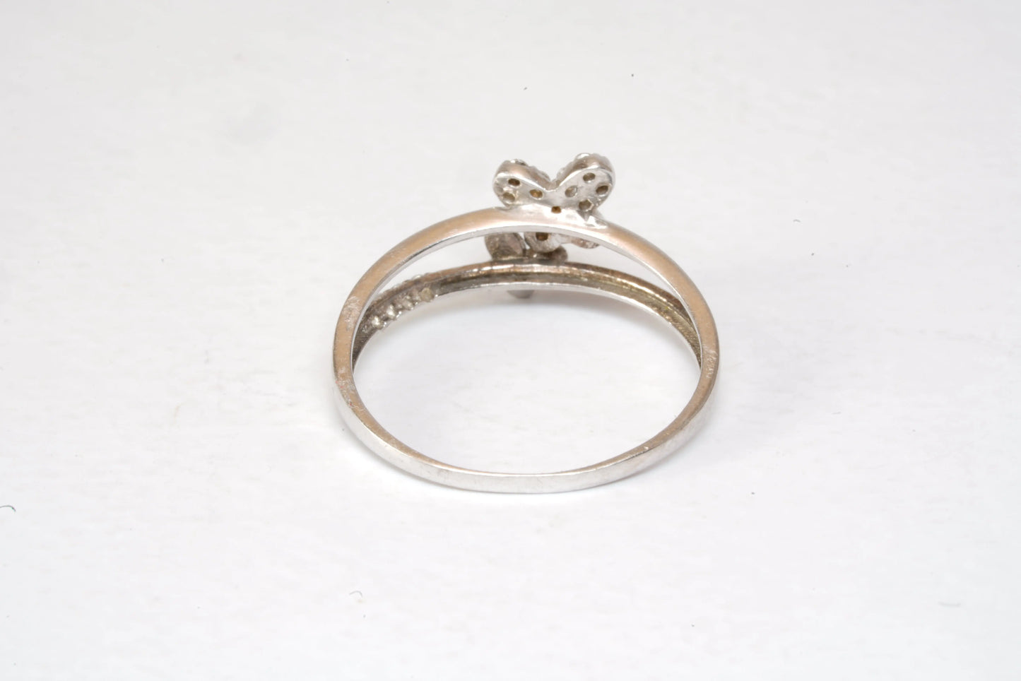 Bague fine en Argent pierre de Zirconium avec motifs papillon Ma boutique