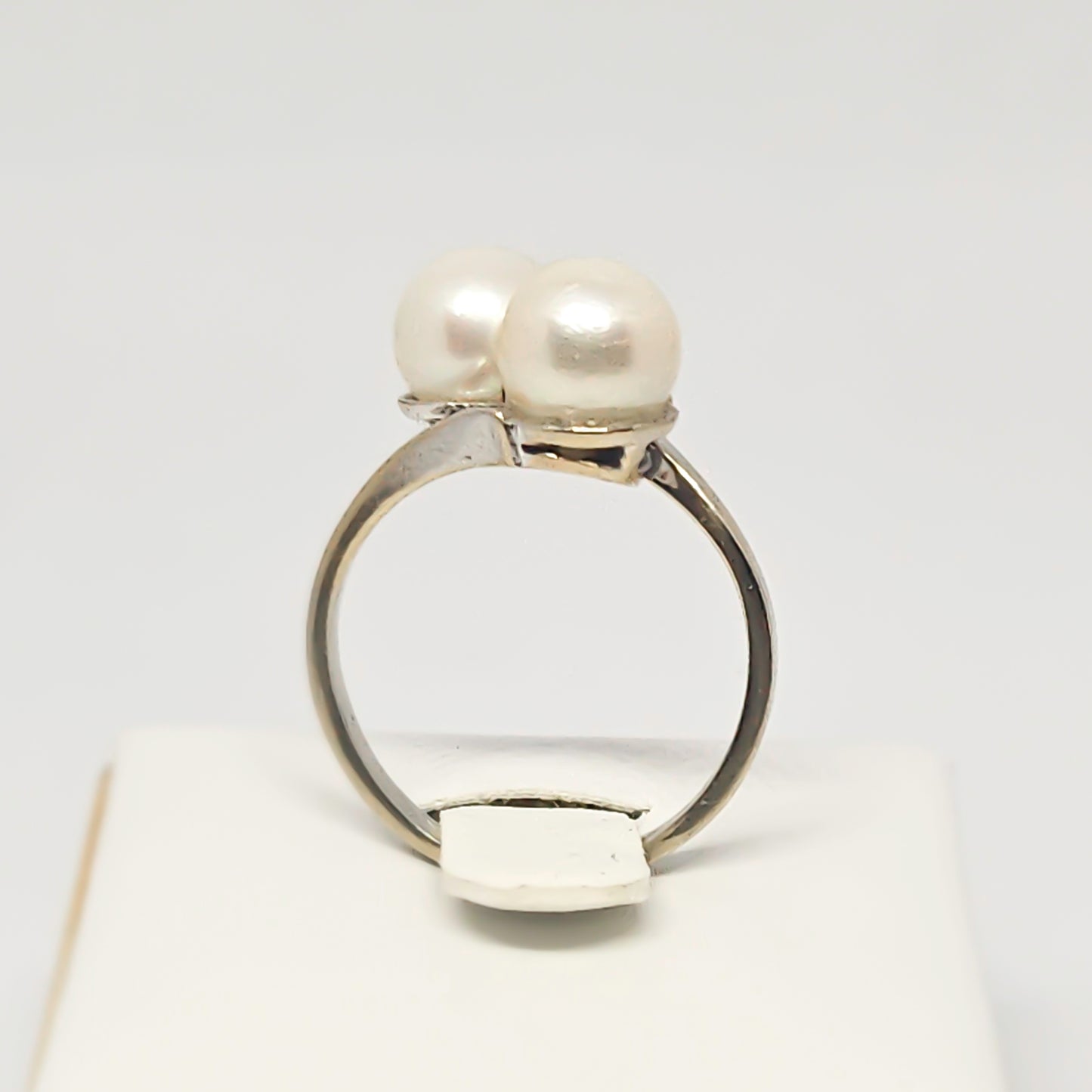 Bague "Toi et Moi" à deux Perles de Culture sur Monture en Or Blanc