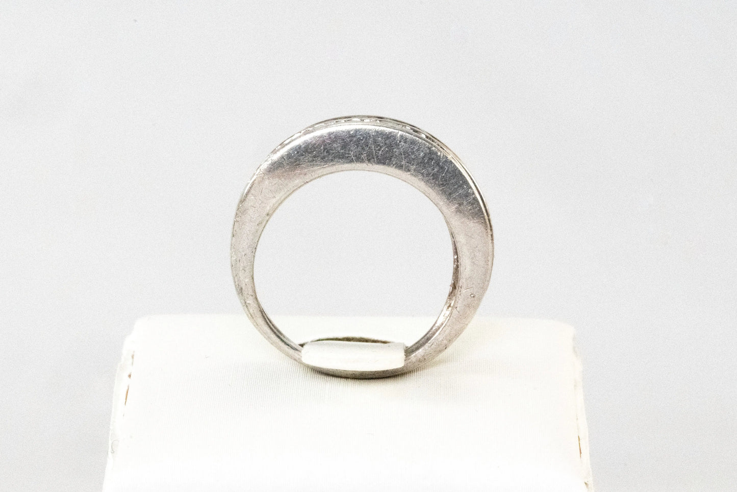 Bague en Argent avec petites pierres de Zirconium et petites pierres noires Ma boutique